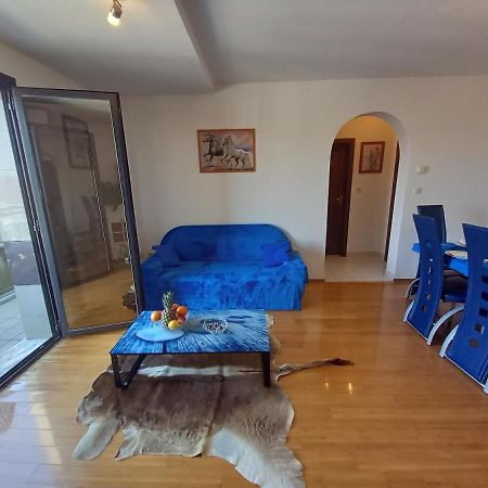 Iva Apartman Пула Екстер'єр фото